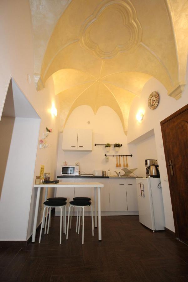 Gothic Apartment Braşov Exteriör bild