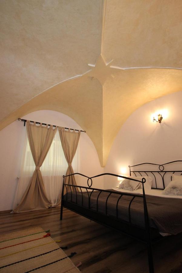 Gothic Apartment Braşov Exteriör bild