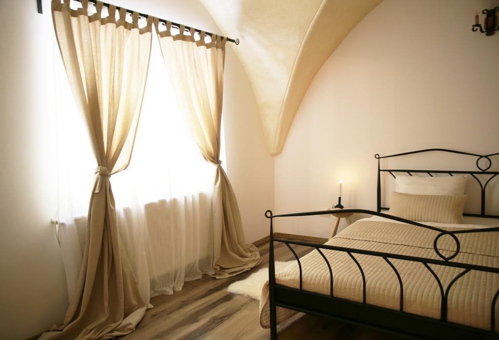 Gothic Apartment Braşov Exteriör bild